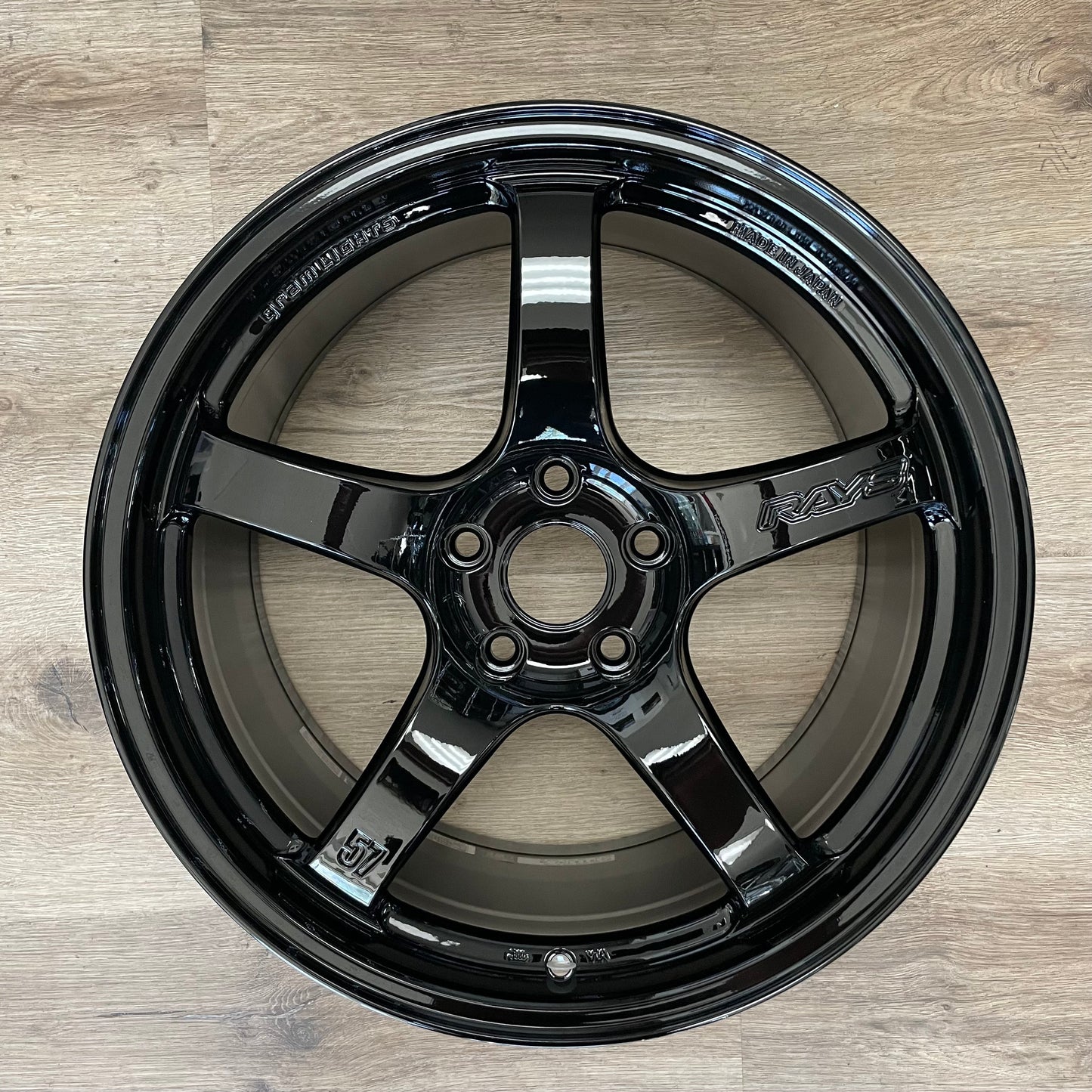 Gram Lights 57CR 18x8.5 +37 5x114.3 Gloss Black Wheel