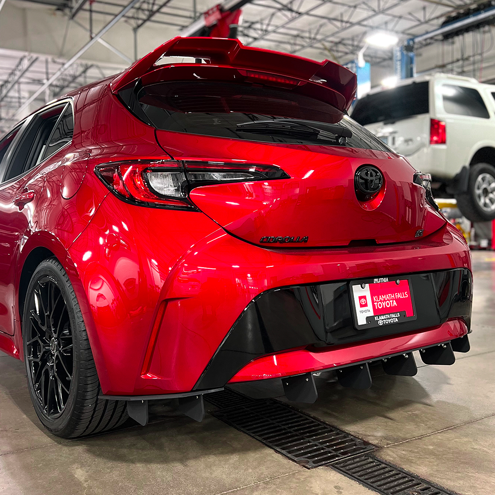 2022 corolla hatch rear diffuser